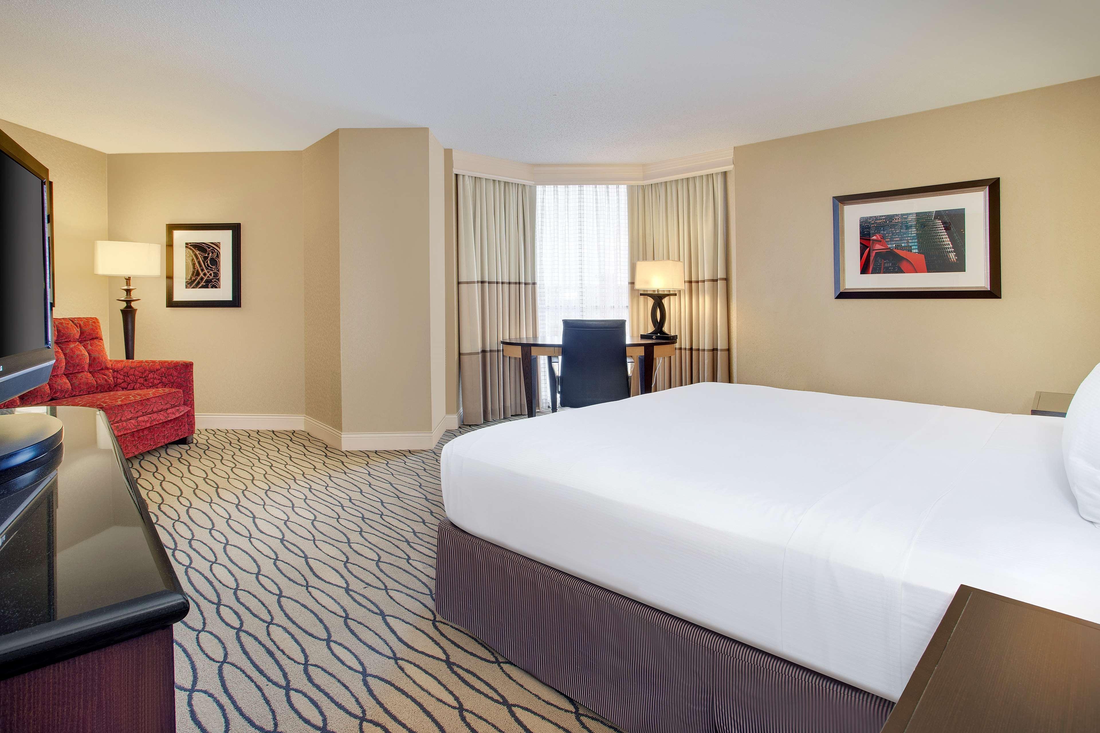 Отель Hilton Rosemont Chicago O'Hare Экстерьер фото