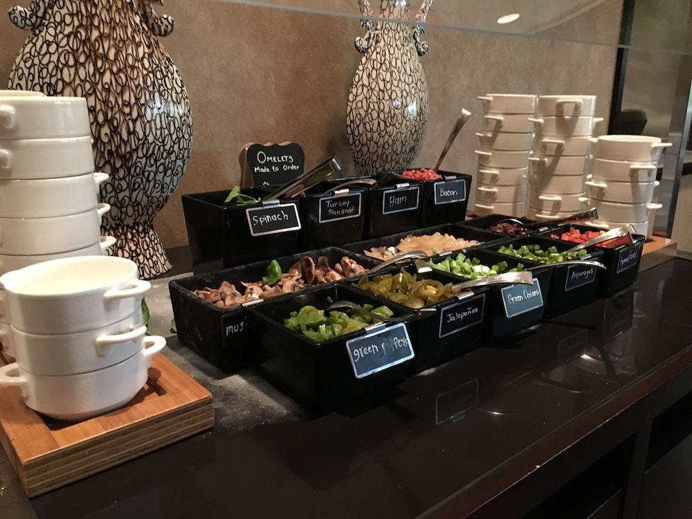 Отель Hilton Rosemont Chicago O'Hare Экстерьер фото