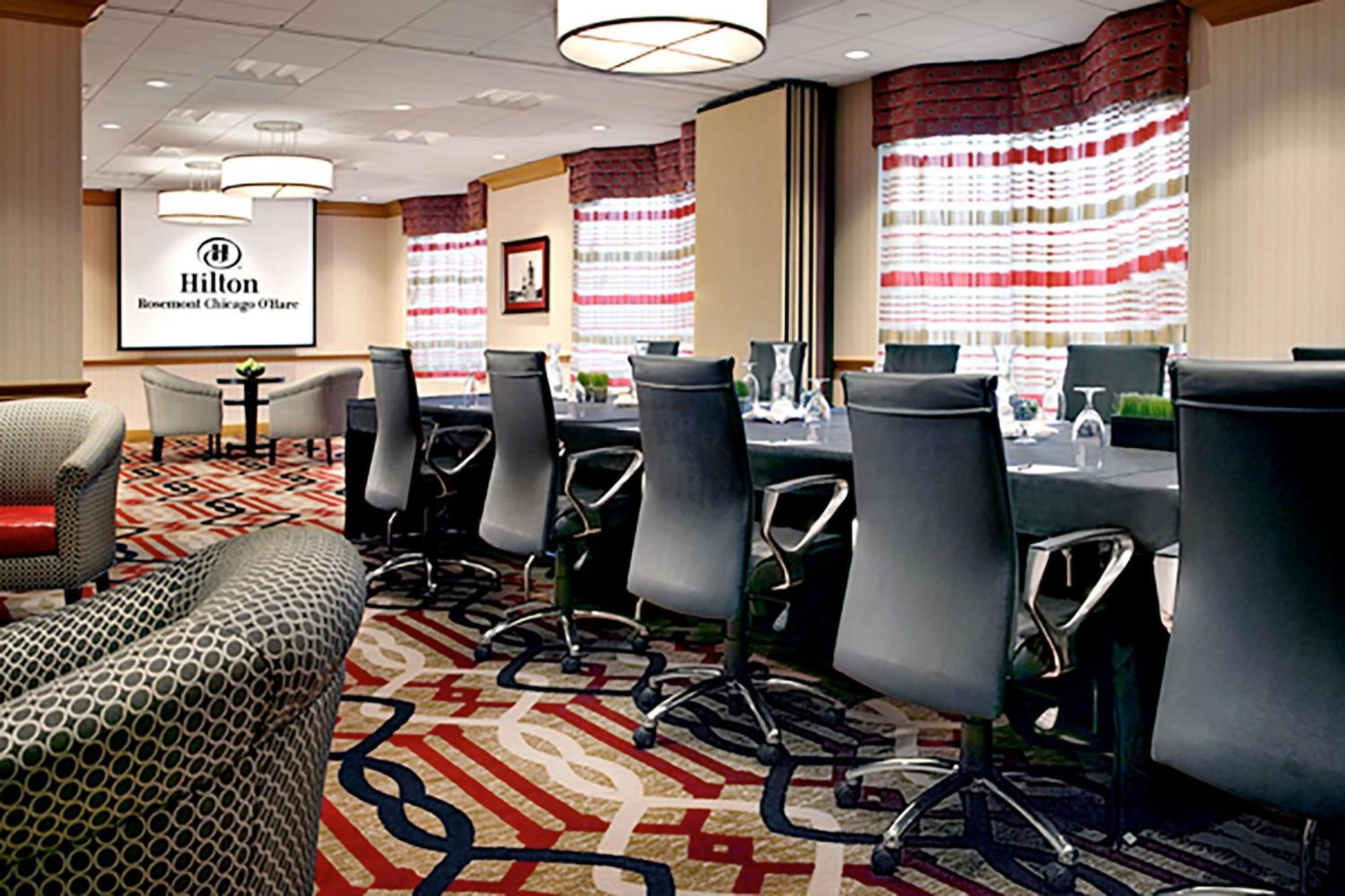 Отель Hilton Rosemont Chicago O'Hare Экстерьер фото