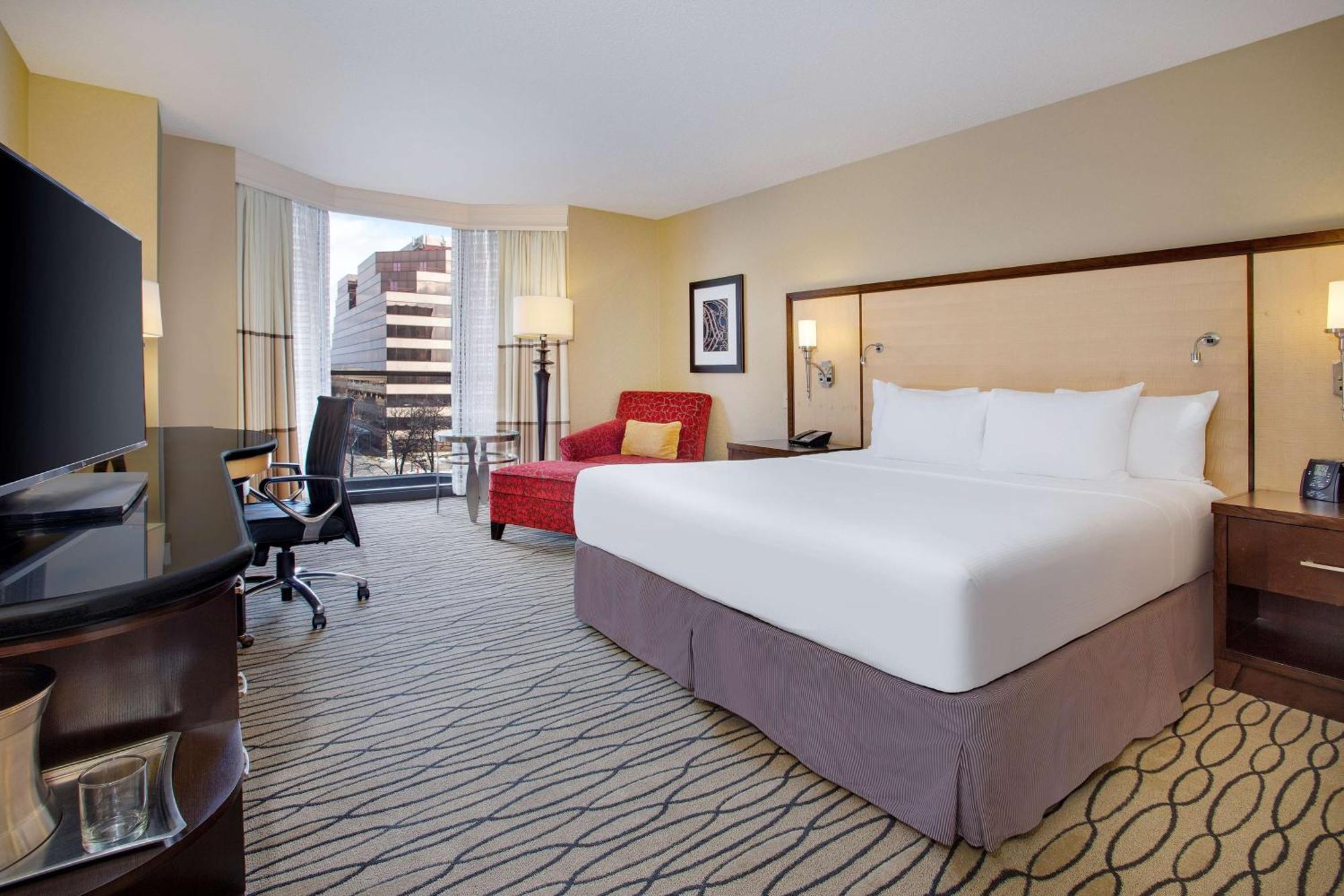 Отель Hilton Rosemont Chicago O'Hare Экстерьер фото