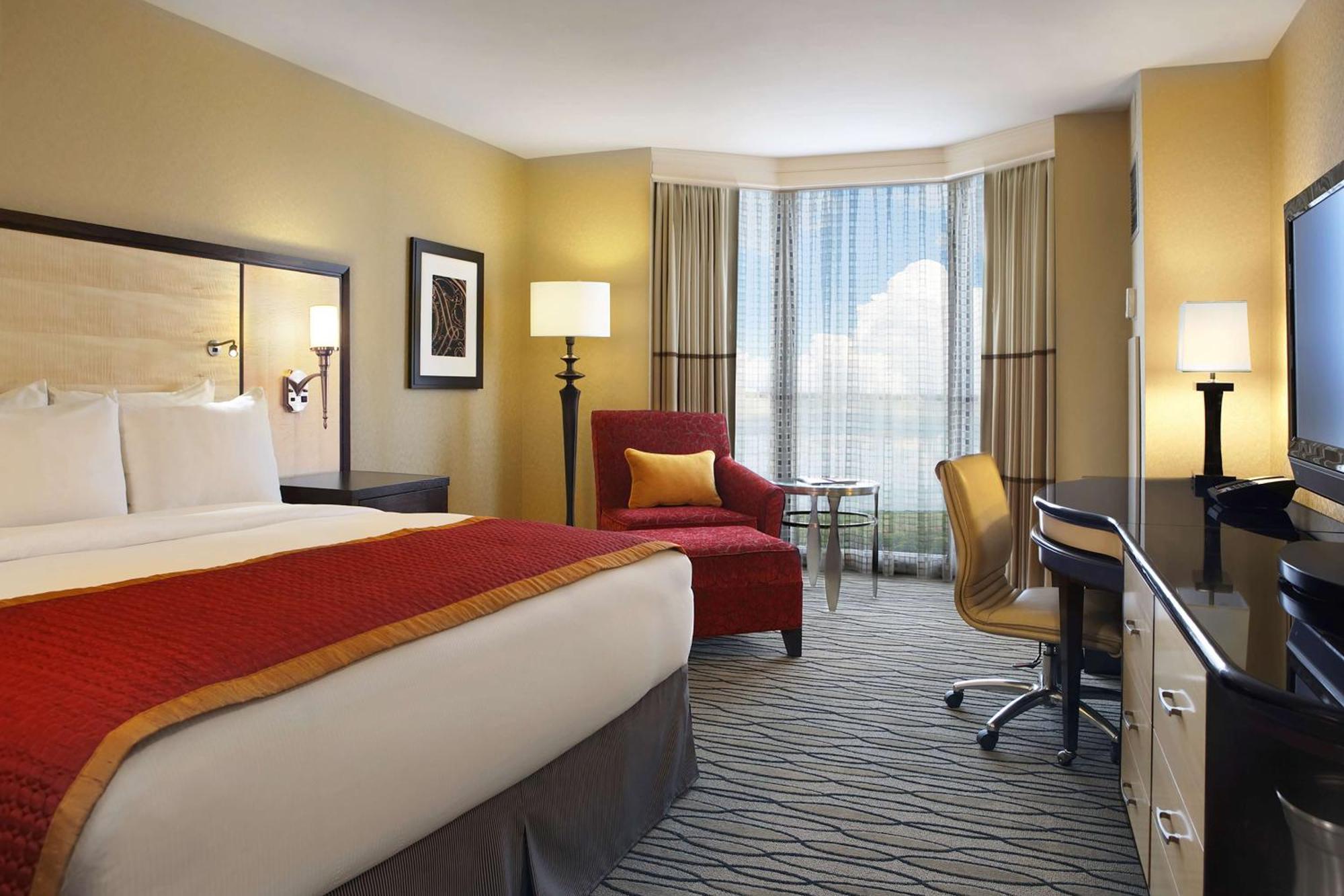 Отель Hilton Rosemont Chicago O'Hare Экстерьер фото