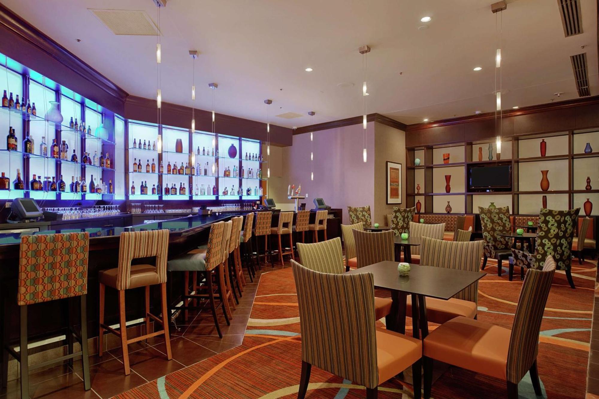 Отель Hilton Rosemont Chicago O'Hare Экстерьер фото