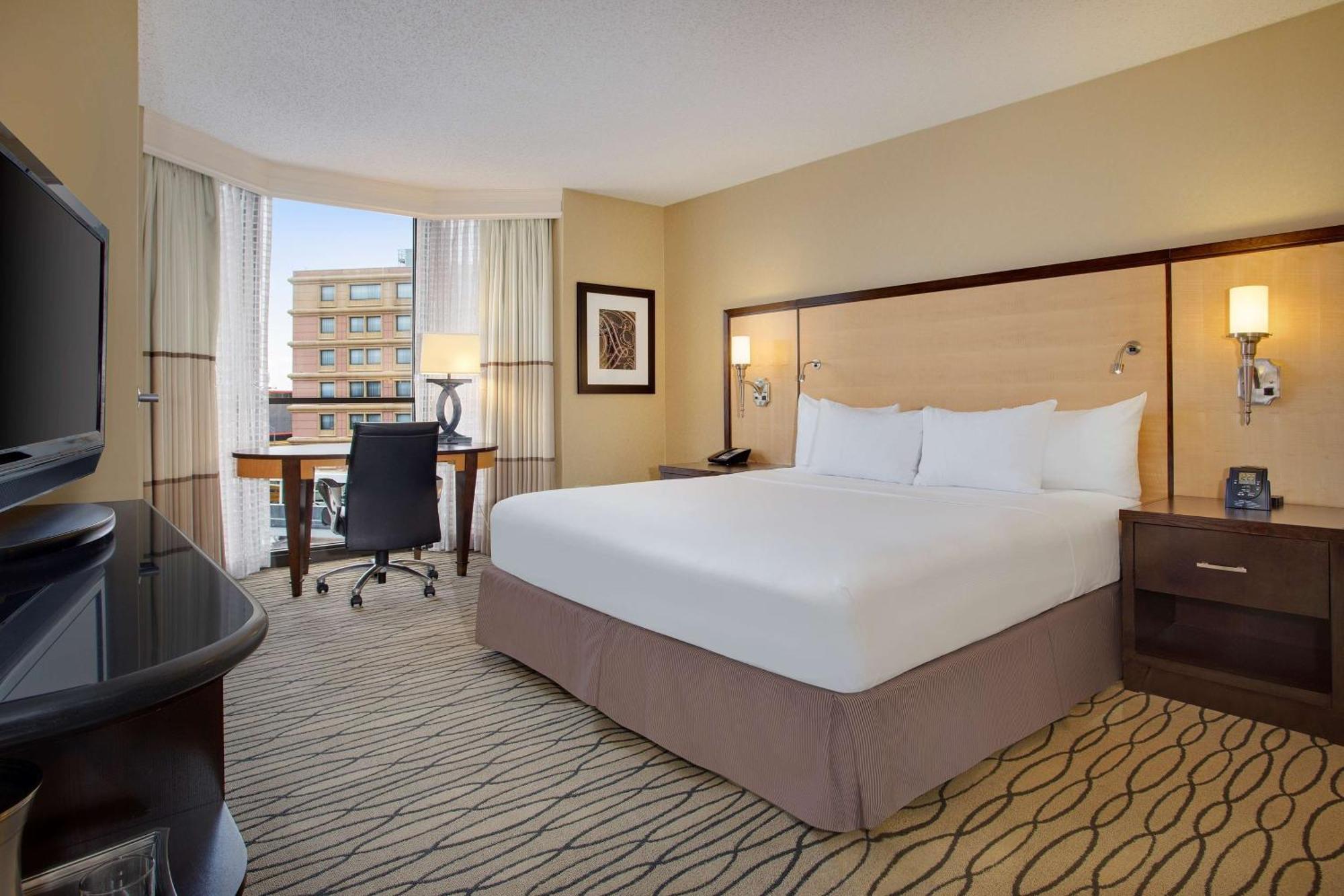 Отель Hilton Rosemont Chicago O'Hare Экстерьер фото