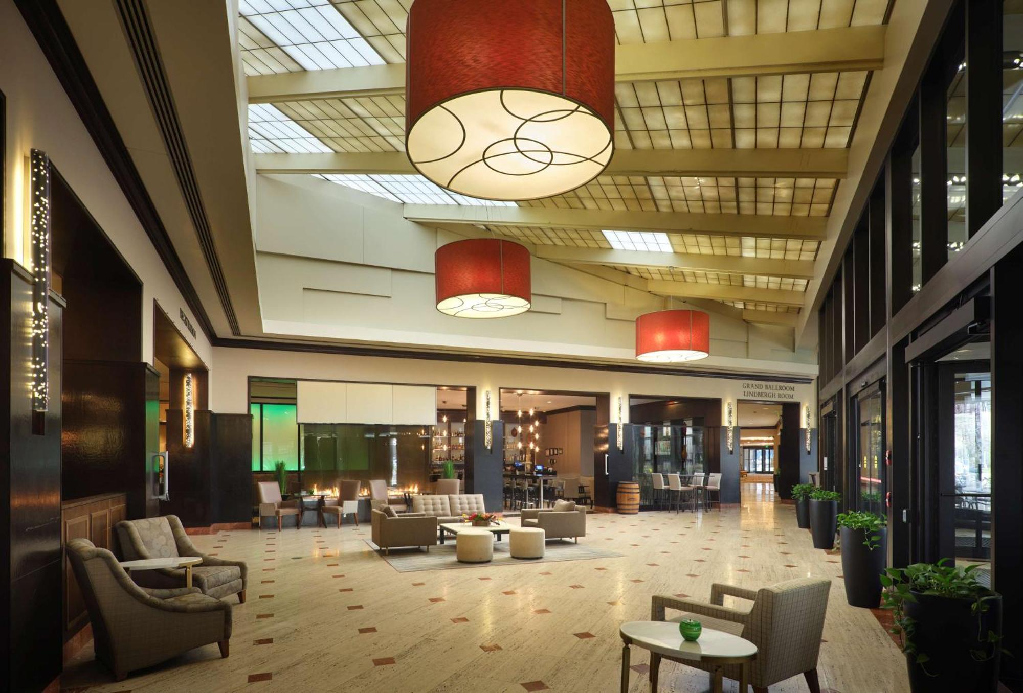 Отель Hilton Rosemont Chicago O'Hare Экстерьер фото