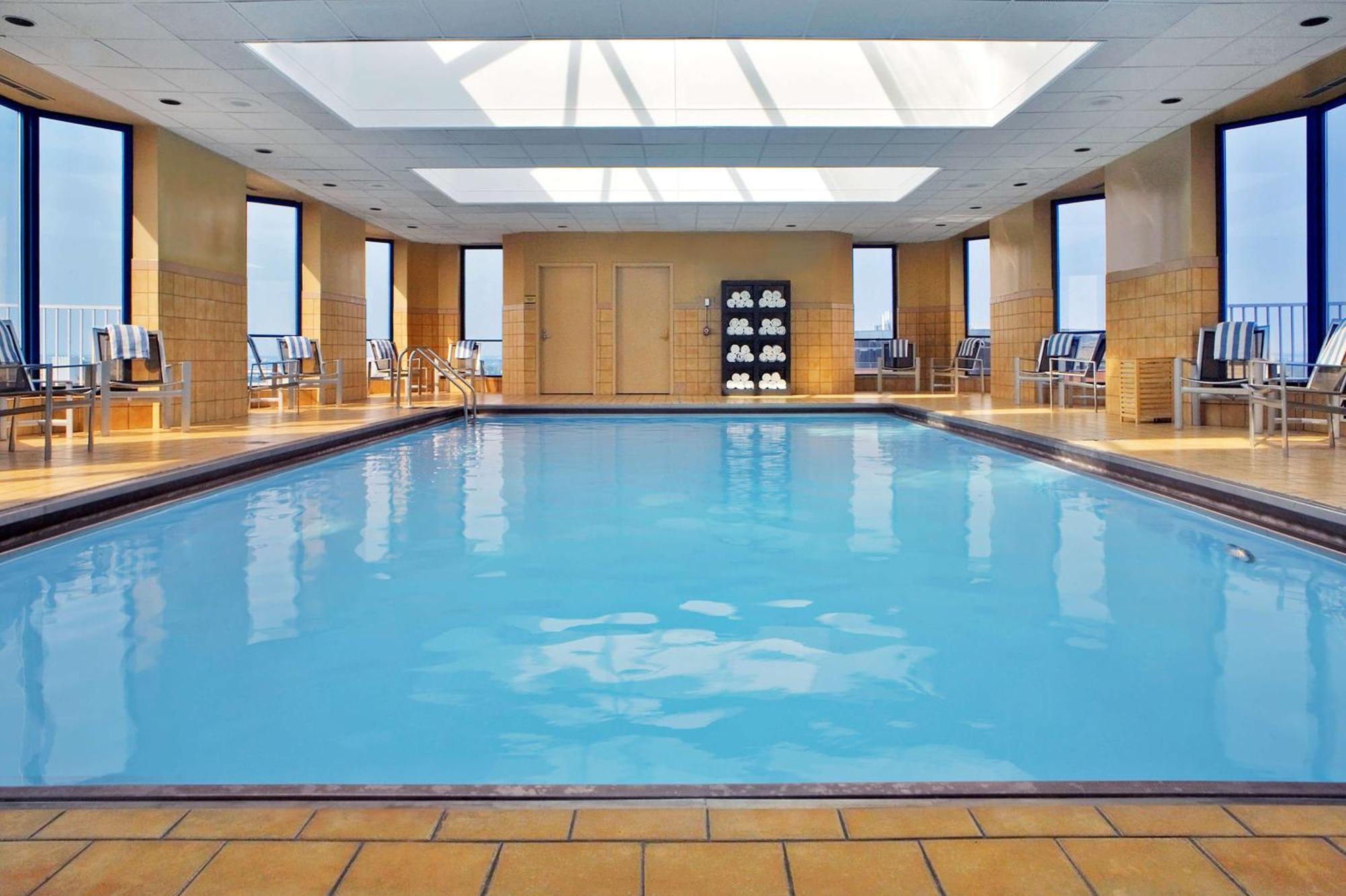 Отель Hilton Rosemont Chicago O'Hare Экстерьер фото